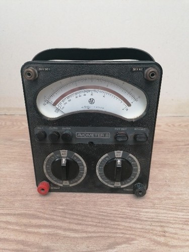 Universal avometer model 8 - -,